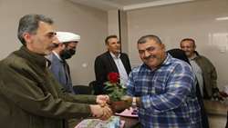 به مناسبت بیست و ششم آذرماه روز حمل و نقل از خدمات و تلاشهای رانندگان در بیمارستان امتیاز و فوریت های جراحی شهید رجایی  تجلیل شد