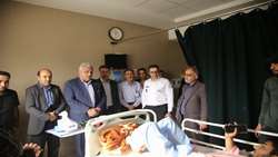 حضور معاون هماهنگی امور عمرانی استانداری فارس به همراه تیم همراه در مرکز ترومای جنوب کشور به مناسبت روز جهانی یادمان قربانیان سوانح رانندگی 
